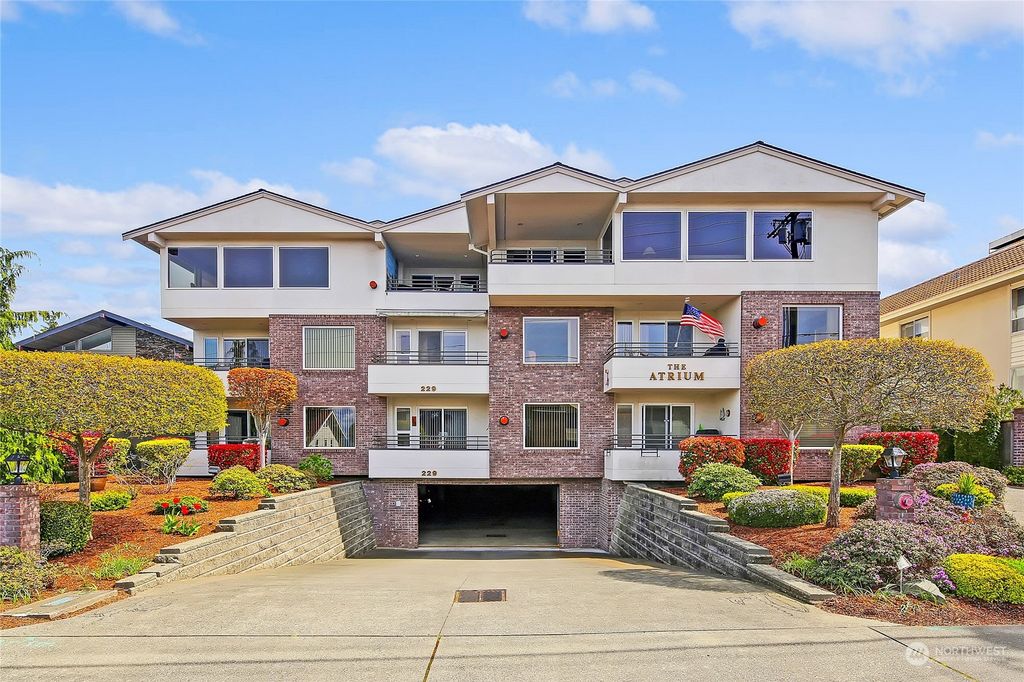 Photo of 229 3rd Avenue S #A, Edmonds, WA 98020 (MLS # 2037414)