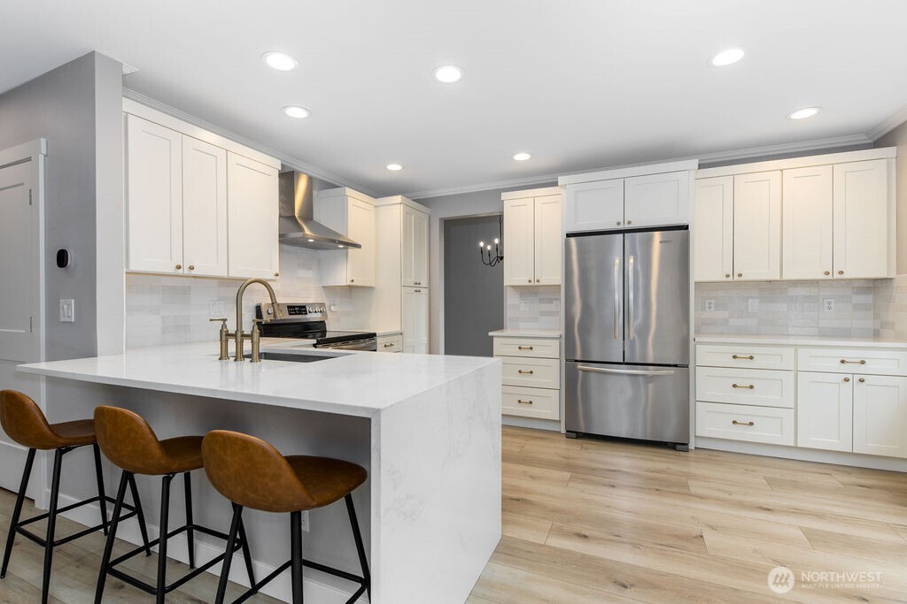 4921 Highland Court SE