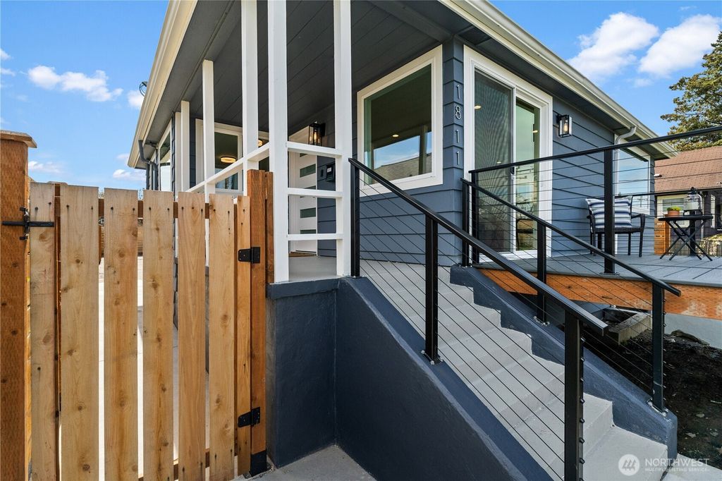 Photo of 1811 S Stevens Street, Seattle, WA 98144 (MLS # 2504462)