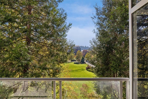 Photo of 10015 NE 4th Street #2004, Bellevue, WA 98004 (MLS # 2597220)