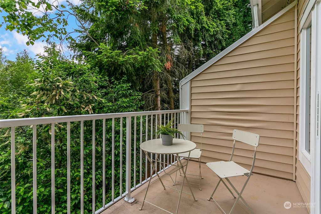 Photo of 16210 118th Lane NE, Bothell, WA 98011 (MLS # 2127751)