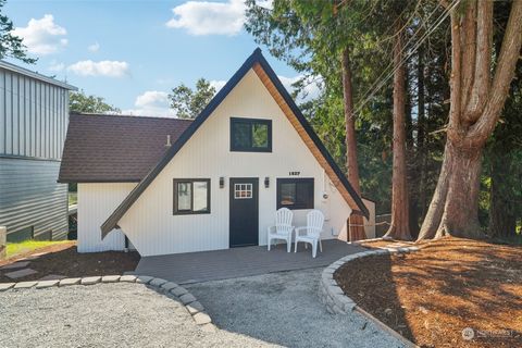 A home in Camano Island