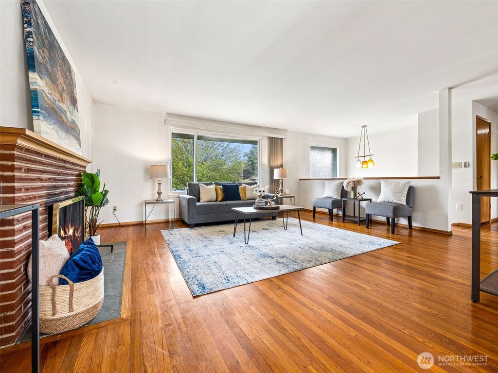 Photo of 3321 S 191st Street, SeaTac, WA 98188 (MLS # 2364469)