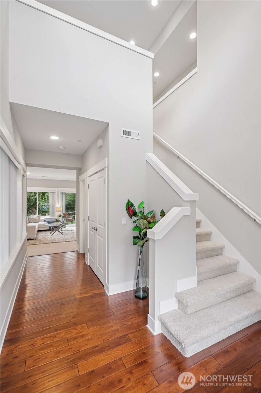 Photo of 900 228th Avenue NE #16C, Sammamish, WA 98074 (MLS # 2346499)