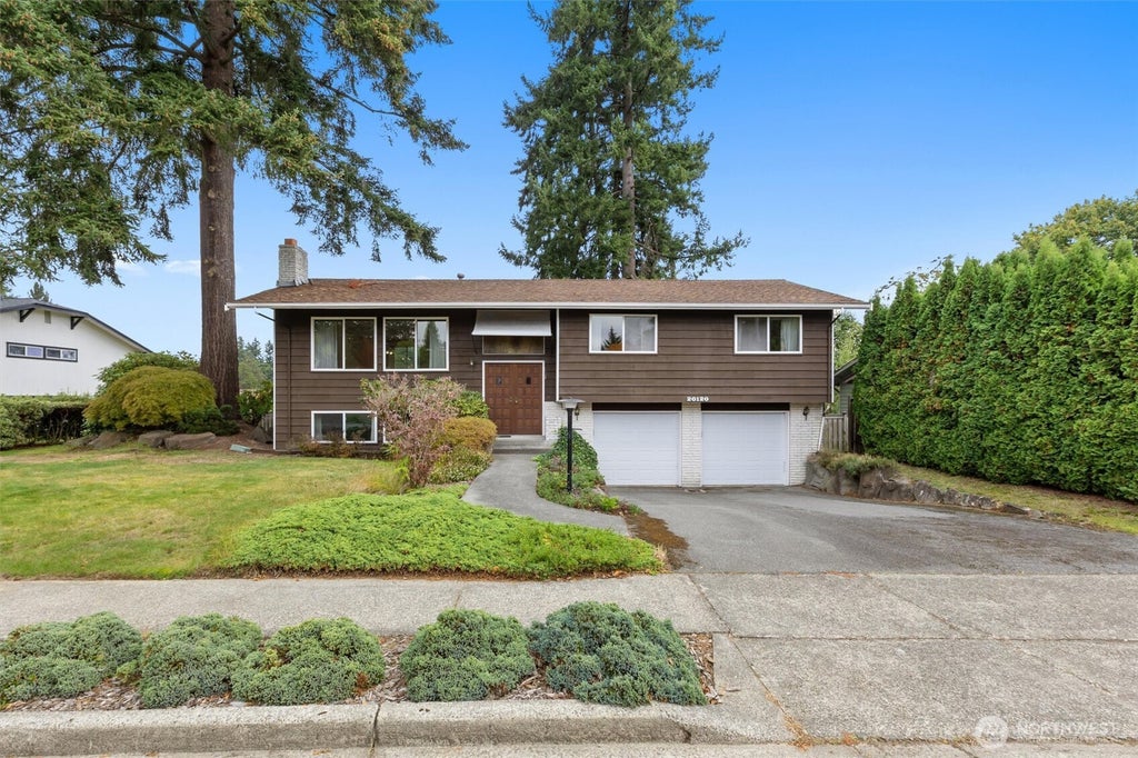 Photo of 20120 106th Avenue NE, Bothell, WA 98011 (MLS # 2593885)