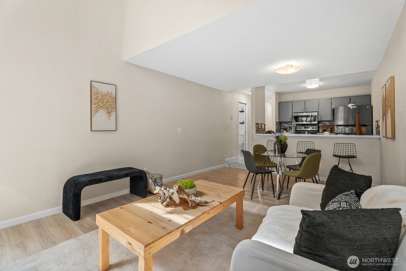 826 Pike Street NE C1