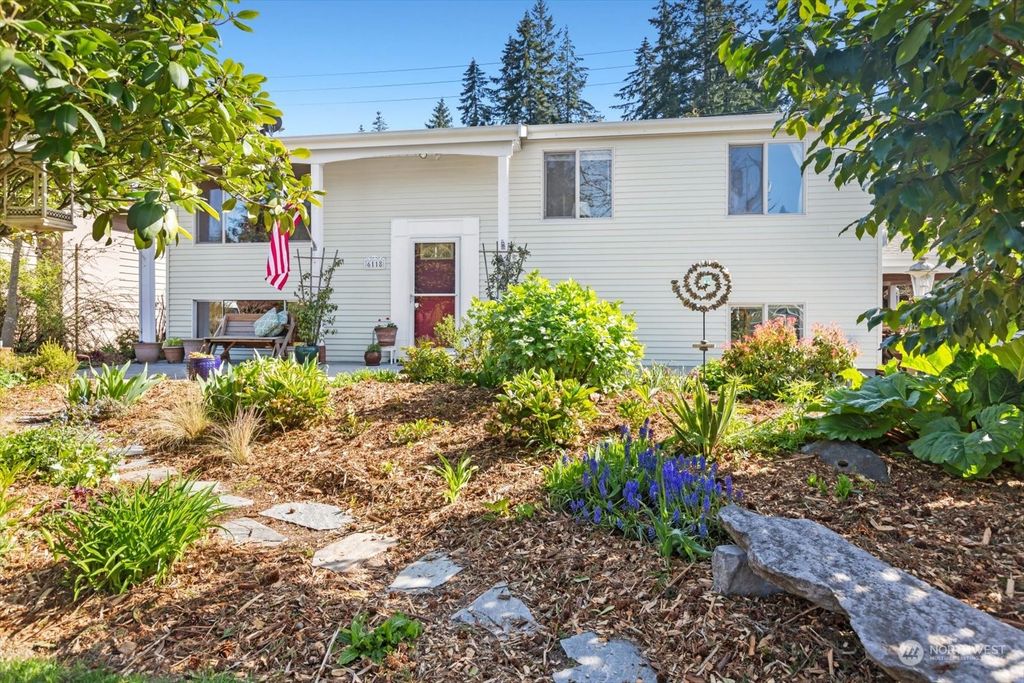 Photo of 6118 167th Place SW, Lynnwood, WA 98037 (MLS # 2061020)