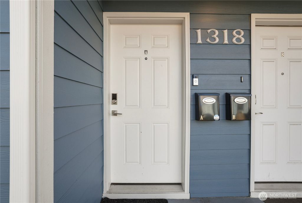 Photo of 1318 S J Street, Tacoma, WA 98405 (MLS # 2464713)