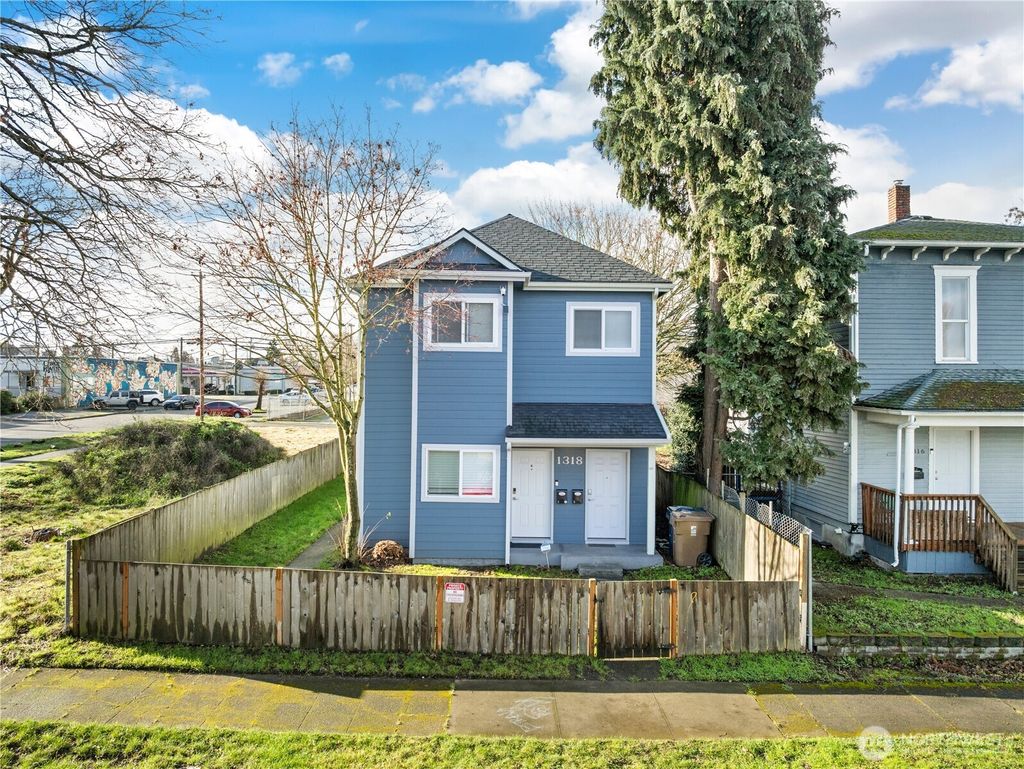 Photo of 1318 S J Street, Tacoma, WA 98405 (MLS # 2464713)
