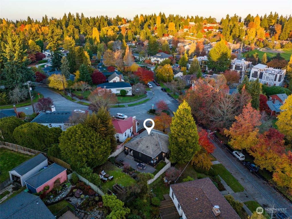 Photo of 7749 Ravenna Avenue NE, Seattle, WA 98115 (MLS # 2178361)