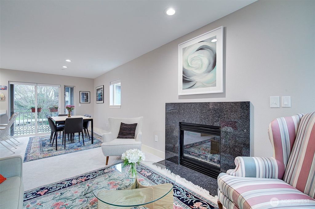 Photo of 215 20th Avenue E #307, Seattle, WA 98112 (MLS # 2493930)