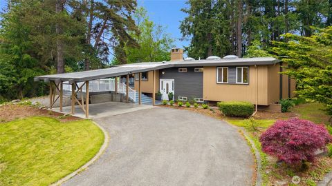 Photo of 16559 SE 45th Place, Bellevue, WA 98006 (MLS # 2522124)