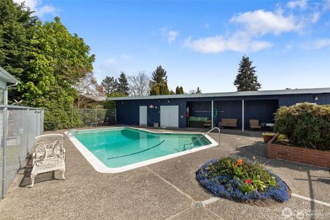 Photo of 7031 NE 175th Street #5, Kenmore, WA 98028 (MLS # 2464968)
