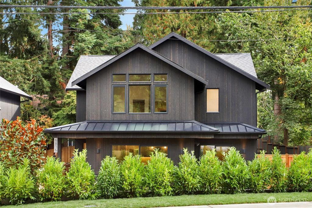 Photo of 6816 128th Avenue NE, Kirkland, WA 98033 (MLS # 2440933)