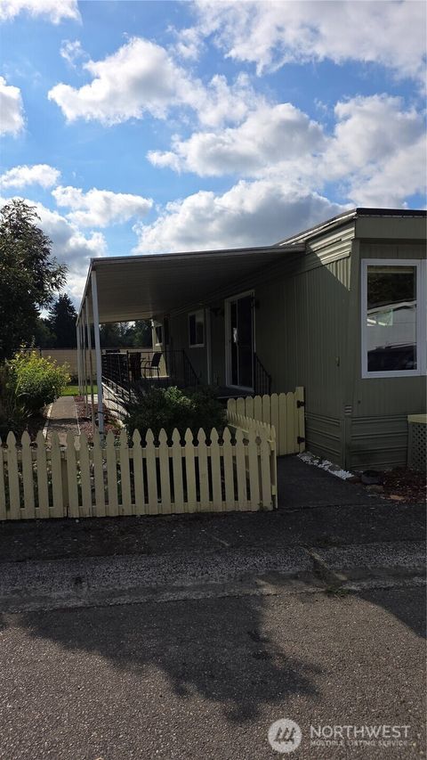 8314 38th Street E 4 Edgewood WA 98371