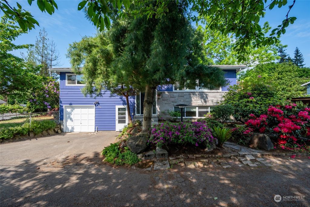 Photo of 1708 NE 120th Street, Seattle, WA 98125 (MLS # 2072049)