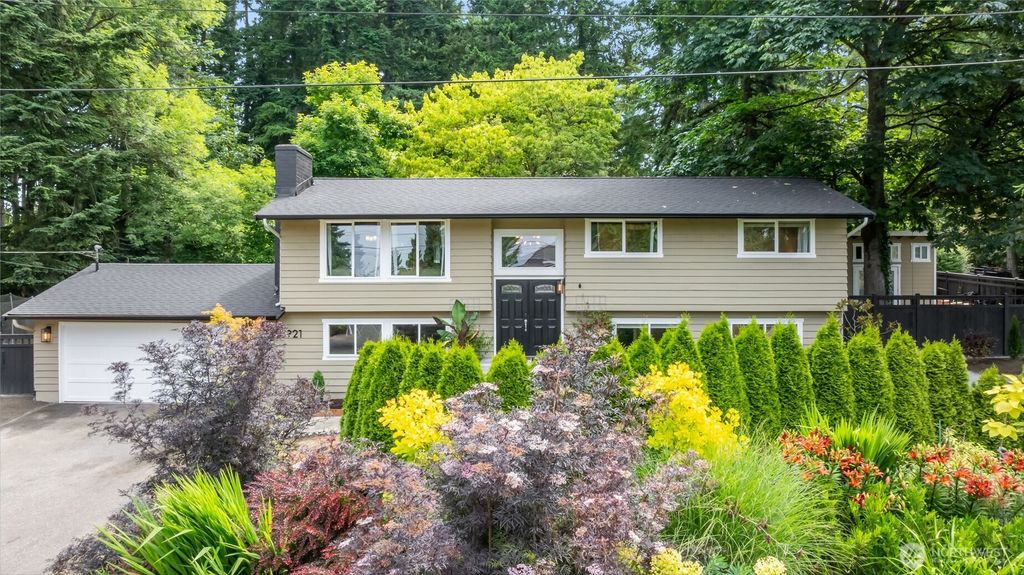 Photo of 15921 68th Avenue W, Edmonds, WA 98026 (MLS # 2397838)