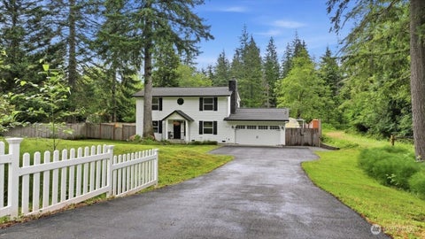 Photo of 17316 424th Avenue SE, North Bend, WA 98045 (MLS # 2546813)