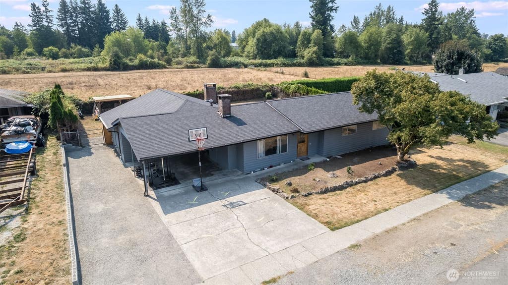 Photo of 26217 SE 426th St St, Enumclaw, WA 98022 (MLS # 2573279)