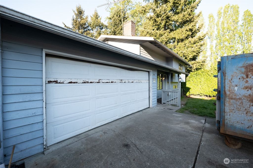 Photo of 2618 SW 334TH Place, Federal Way, WA 98023 (MLS # 2235264)