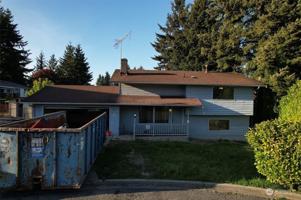 Photo of 2618 SW 334TH Place, Federal Way, WA 98023 (MLS # 2235264)