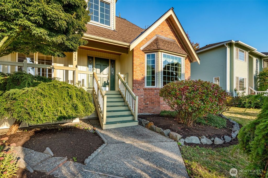 Photo of 5213 69th Drive NE, Marysville, WA 98270 (MLS # 2435684)