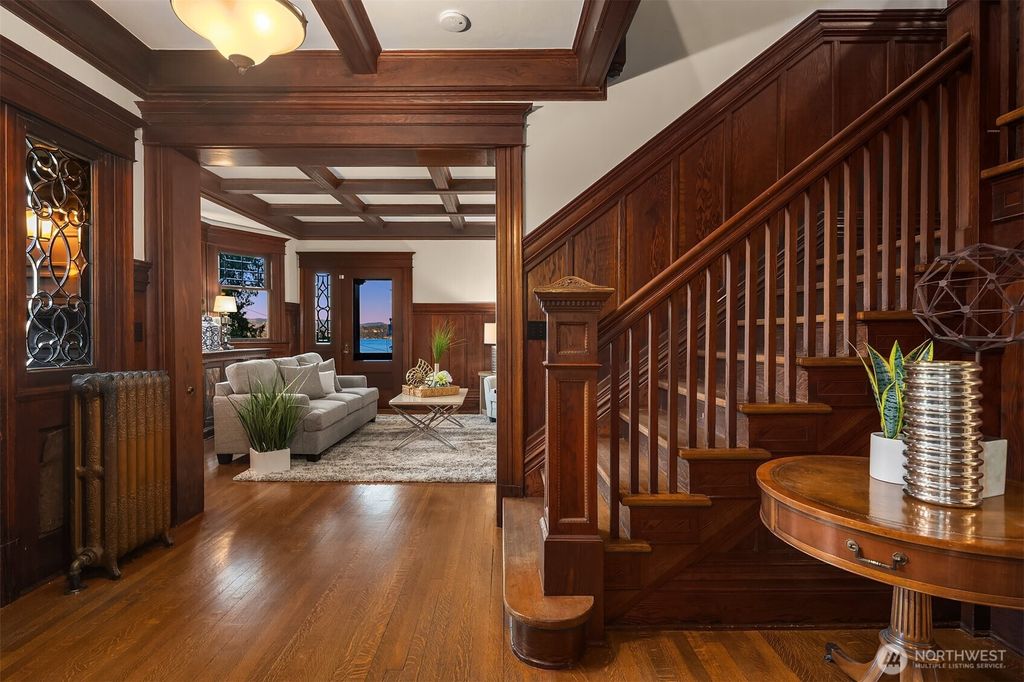 Photo of 1121 Grand Avenue, Seattle, WA 98122 (MLS # 2411300)