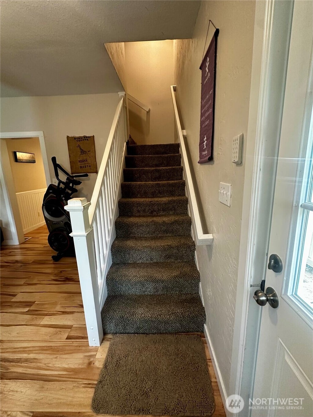Photo of 1100 Hayes Street, Aberdeen, WA 98520 (MLS # 2582914)