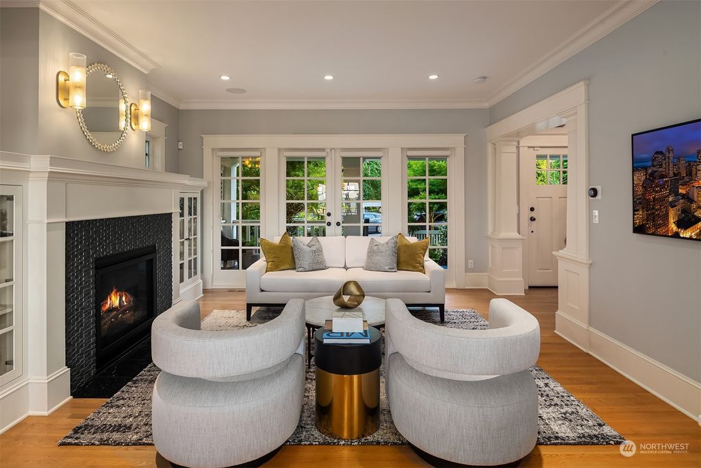 Photo of 426 Smith Street, Seattle, WA 98109 (MLS # 2133462)