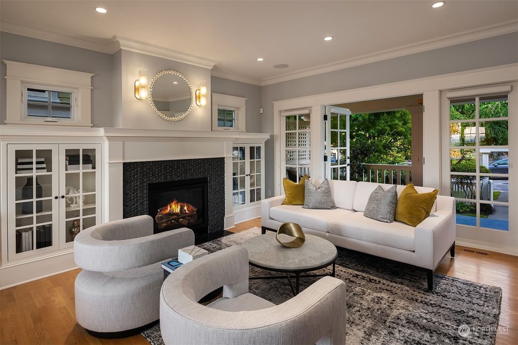 Photo of 426 Smith Street, Seattle, WA 98109 (MLS # 2133462)