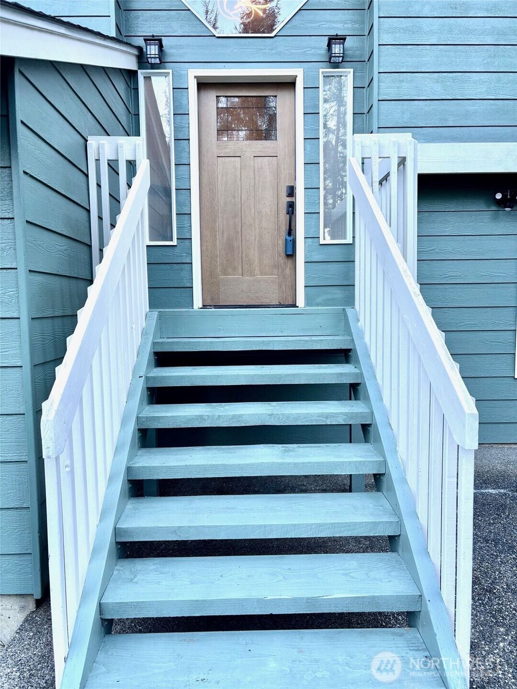 Photo of 4812 Monte Vista Place, Mount Vernon, WA 98273 (MLS # 2475228)