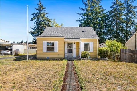 Photo of 5215 McDacer Avenue, Tacoma, WA 98404 (MLS # 2582565)