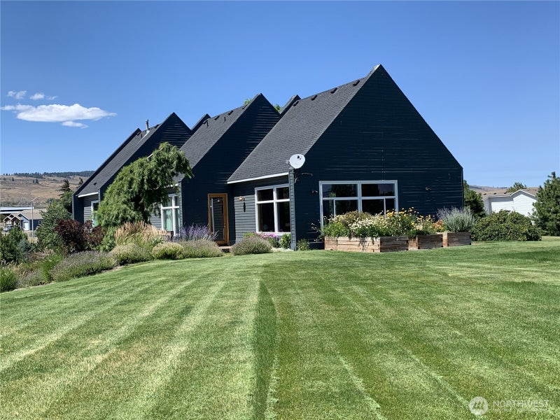 610 Meadow View Drive