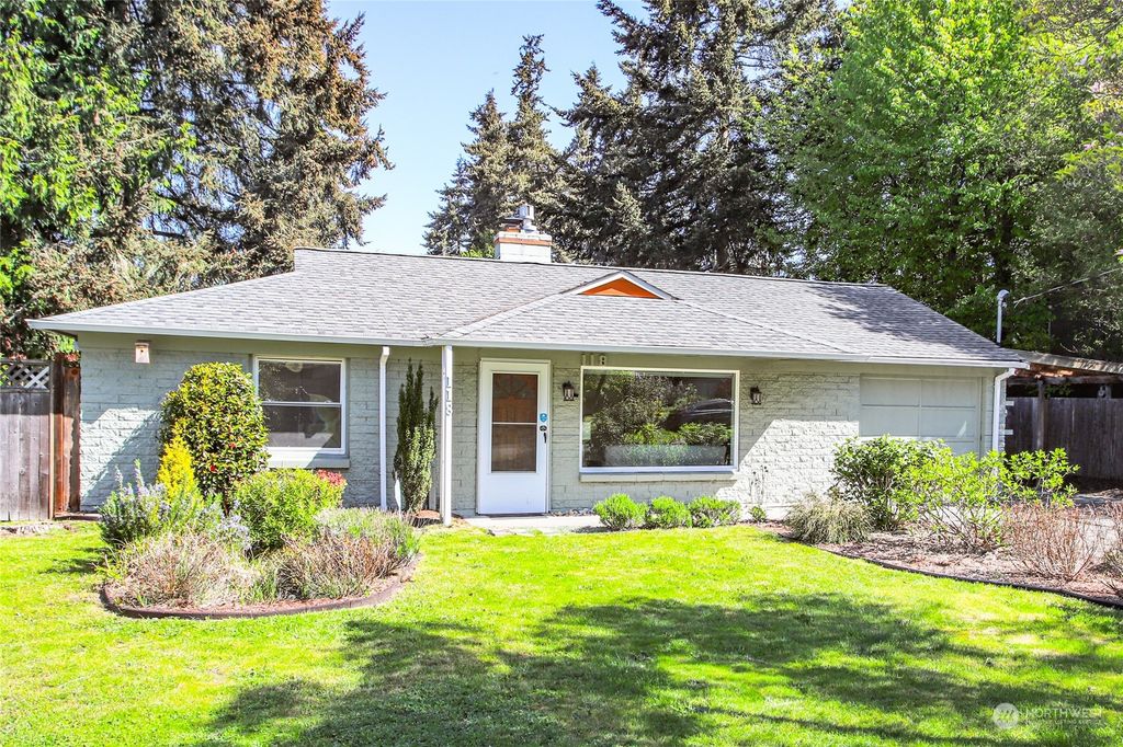 Photo of 118 N 181st Street, Shoreline, WA 98133 (MLS # 2234691)