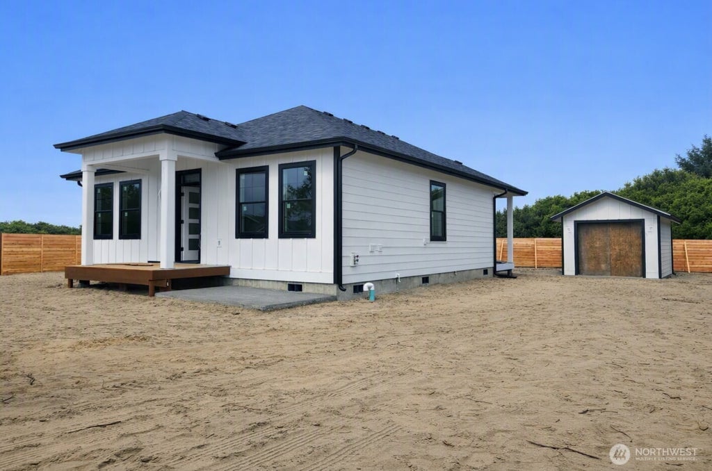 Photo of 446 Salina Cruz Avenue SW, Ocean Shores, WA 98569 (MLS # 2559469)