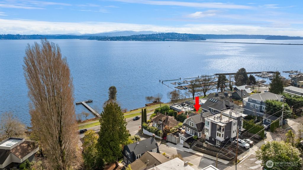 Photo of 3807 E Jefferson Street, Seattle, WA 98122 (MLS # 2385539)