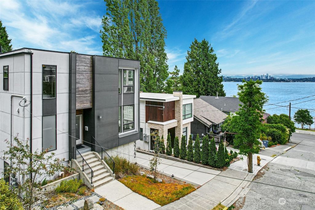 Photo of 3722 E Jefferson Street, Seattle, WA 98122 (MLS # 2257266)