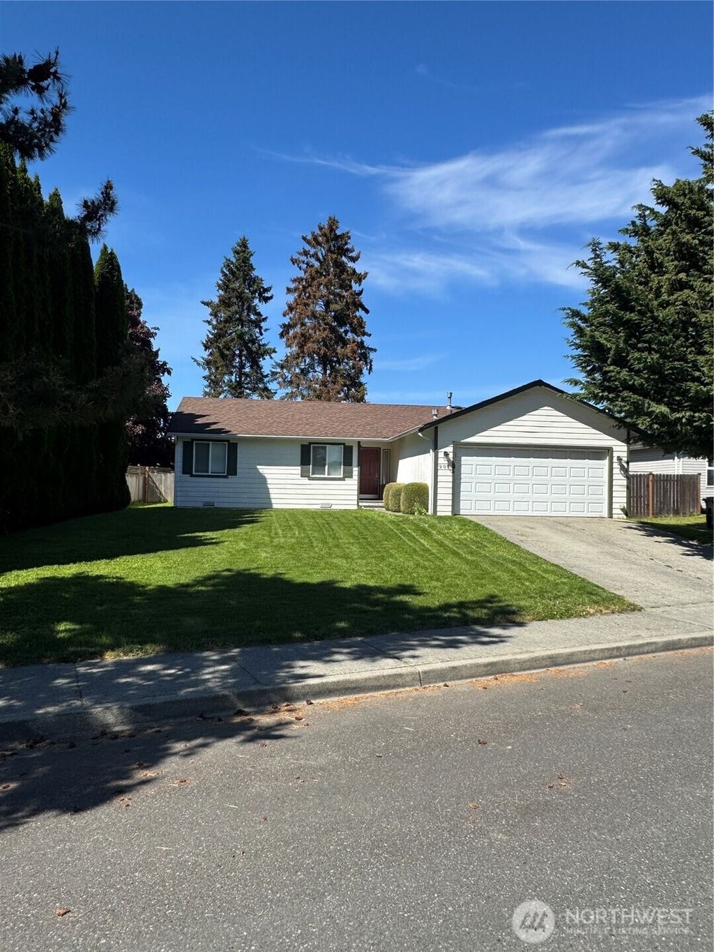 Photo of 907 Vera Court, Mount Vernon, WA 98273 (MLS # 2524598)