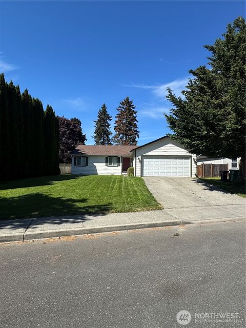 Photo of 907 Vera Court, Mount Vernon, WA 98273 (MLS # 2524598)