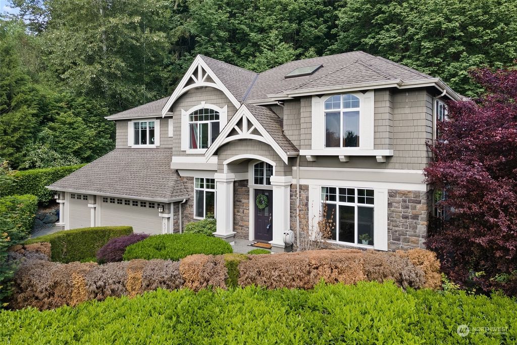 Photo of 15319 NE 138th Place, Redmond, WA 98052 (MLS # 2059773)