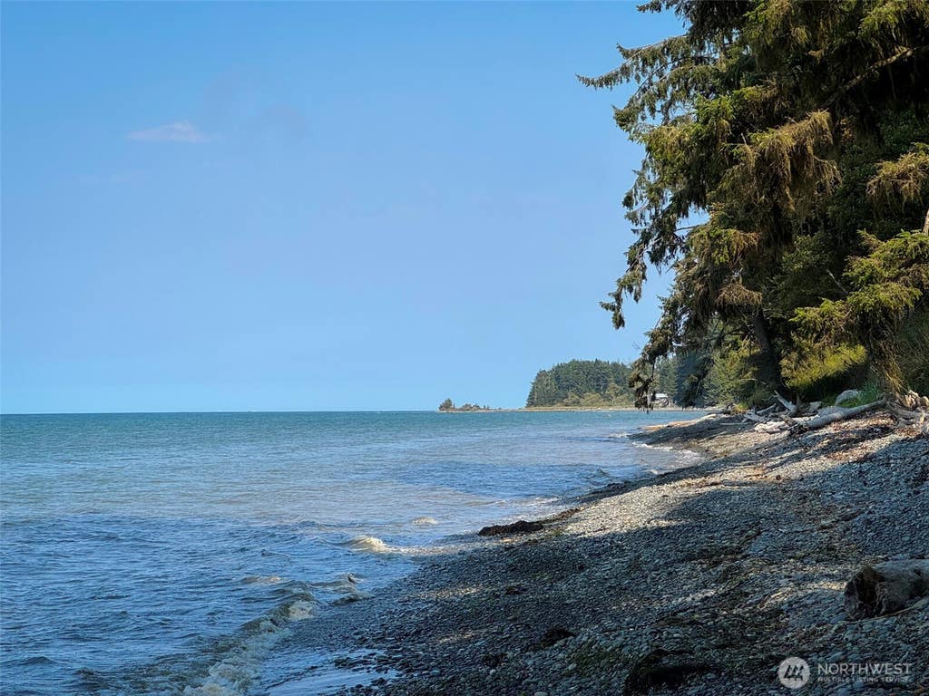 Photo of 999 W Dew Knot Enter Road, Port Angeles, WA 98363 (MLS # 2570024)