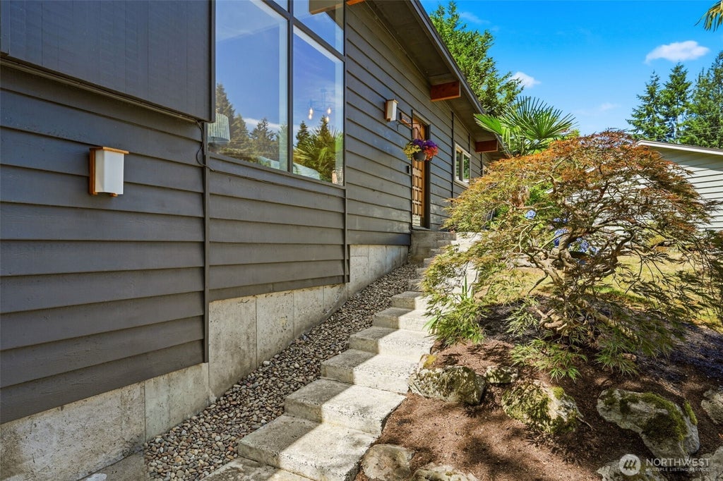 Photo of 22022 78th Place W, Edmonds, WA 98026 (MLS # 2572110)