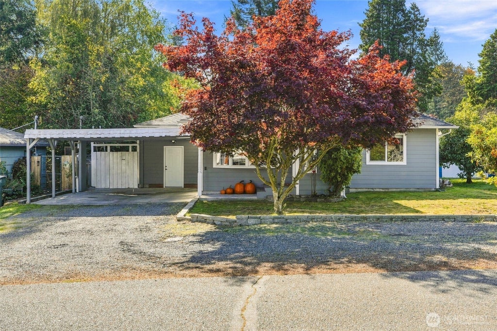 Photo of 24 E Beech Street, Everett, WA 98203 (MLS # 2591680)