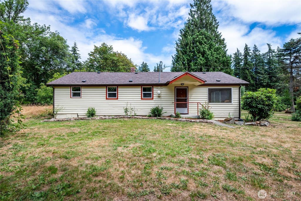 Photo of 5104 S 368th Street, Auburn, WA 98001 (MLS # 2563994)