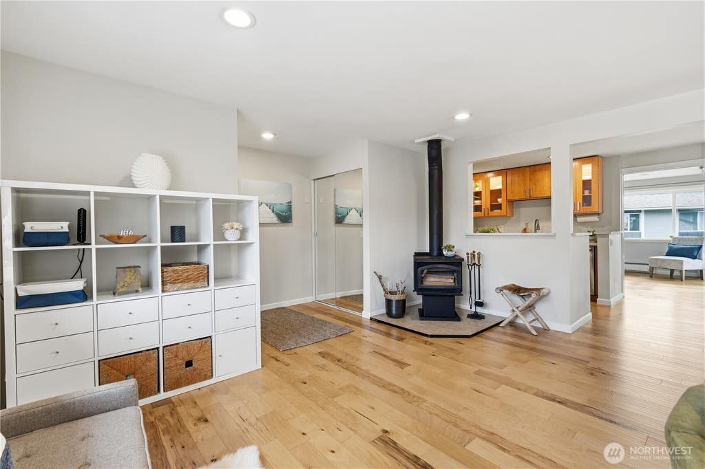 Photo of 17404 NE 45th Street #170, Redmond, WA 98052 (MLS # 2566089)