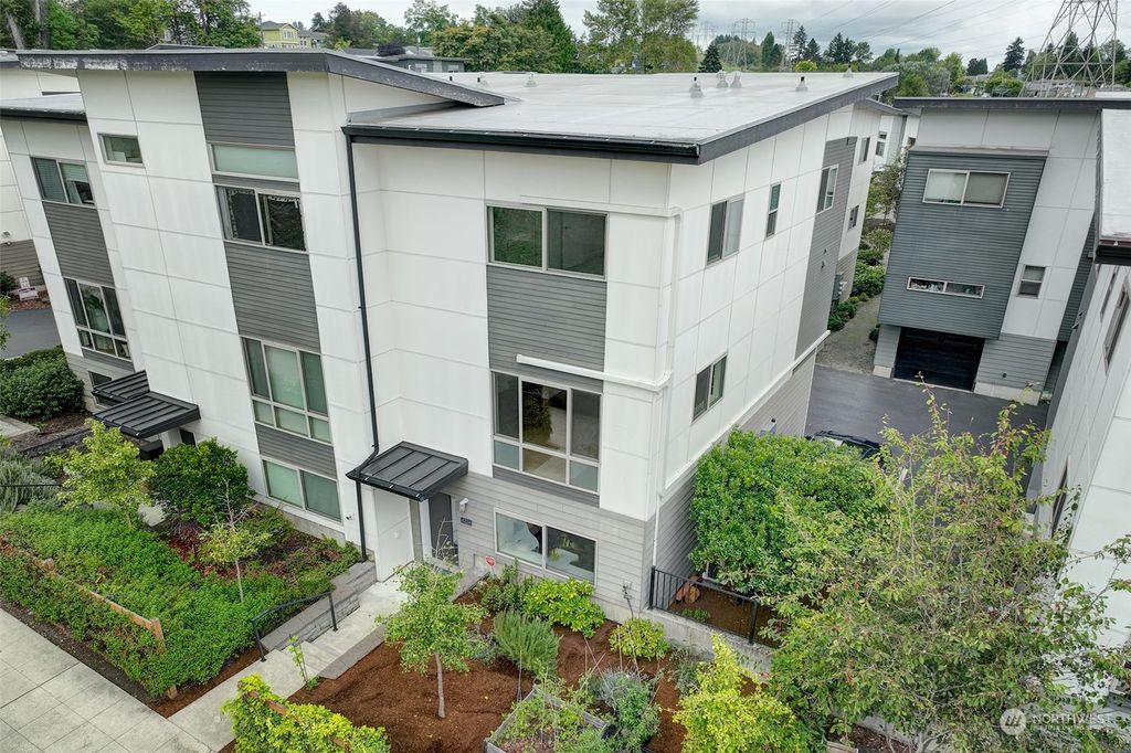 Photo of 4224 S Trenton Street, Seattle, WA 98118 (MLS # 2292819)