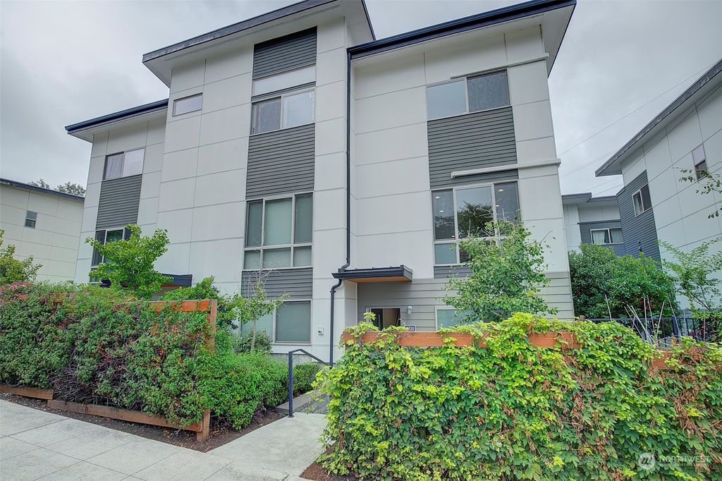 Photo of 4224 S Trenton Street, Seattle, WA 98118 (MLS # 2292819)