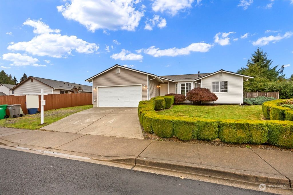 Photo of 101 W Alpine Street, Granite Falls, WA 98252 (MLS # 2294686)