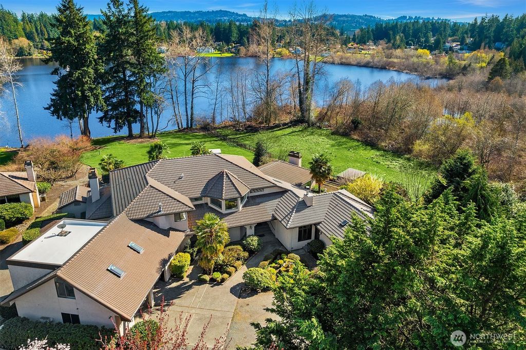 Photo of 15805 SE 16th Street, Bellevue, WA 98008 (MLS # 2520250)