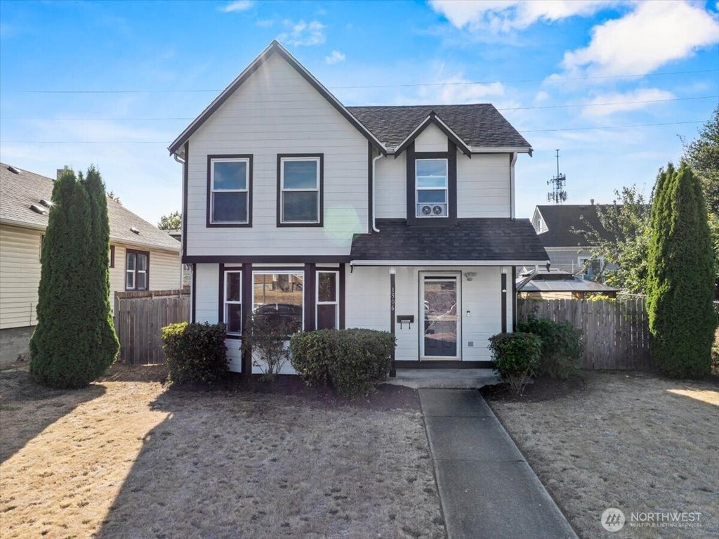 Photo of 1506 S Cushman Avenue, Tacoma, WA 98405 (MLS # 2577426)